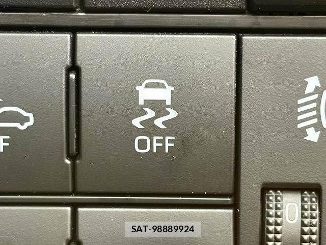 Toyota RAIZE 2022-01 7502470-8
