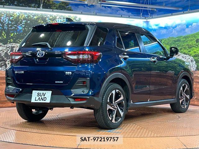 Toyota RAIZE 2021-11 8101493-16