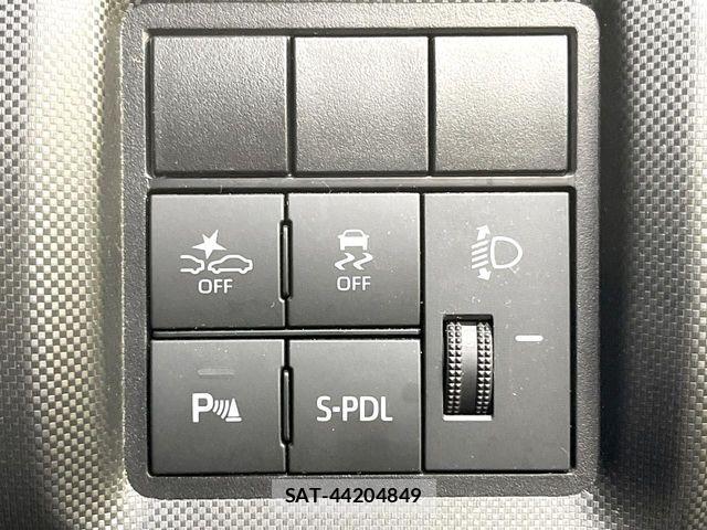 Toyota RAIZE 2022-07 8132048-4
