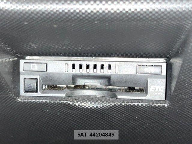 Toyota RAIZE 2022-07 8132048-5