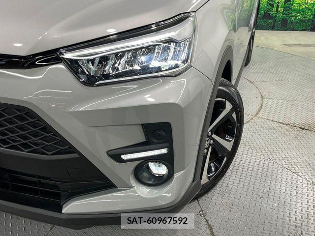 Toyota RAIZE 2025-05 8209766-11