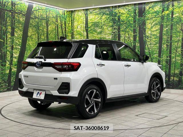 Toyota RAIZE 2025-11 8209764-16