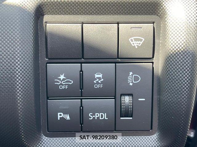Toyota RAIZE 2022-07 8326452-6