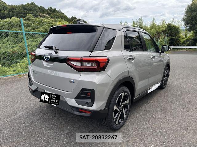 Toyota RAIZE 2026-07 8372101-4