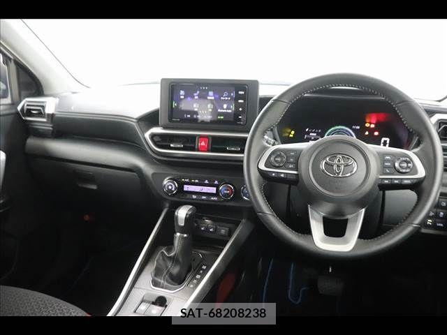 Toyota RAIZE 2022-02 8372102-1