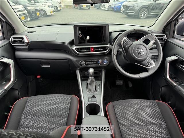 Toyota RAIZE 2025-04 8831260-28