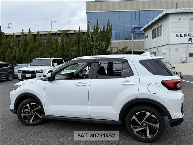 Toyota RAIZE 2025-04 8831260-8