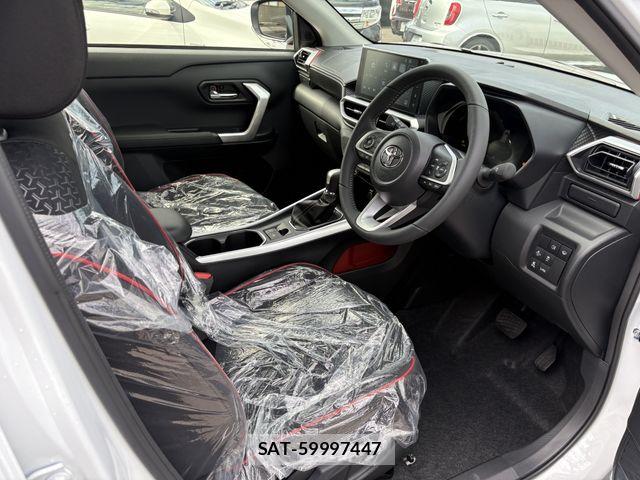 Toyota RAIZE 2026-05 8831253-21