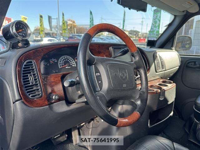 Dodge RAM 2004-04 2214797-12
