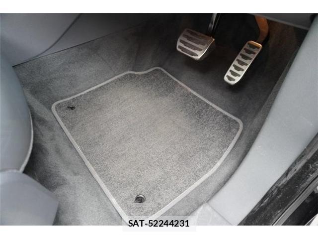 ROVER RANGE ROVER 2019-06 7509823-29