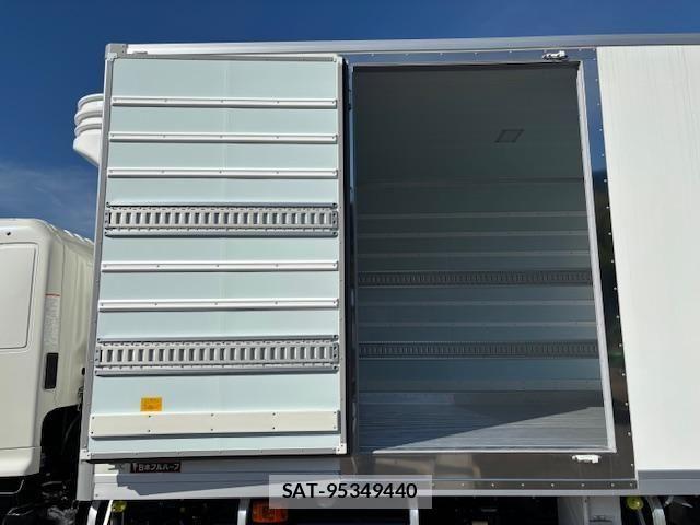 Hino RANGER 2025-01 1293517-5