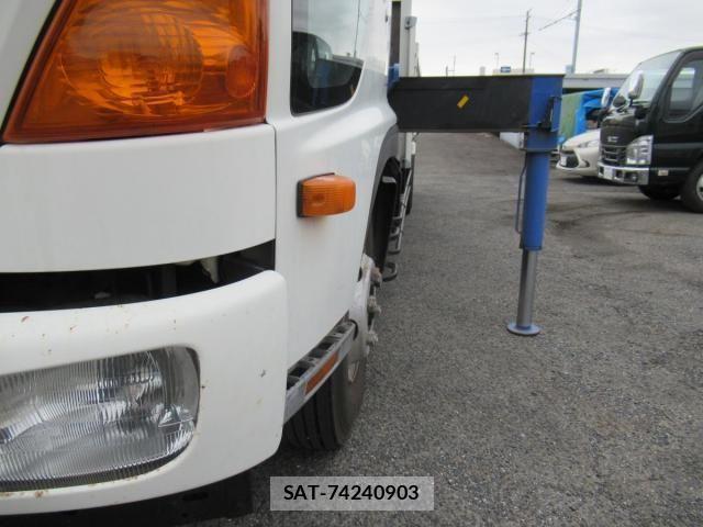 Hino RANGER 2013-08 1366950-9