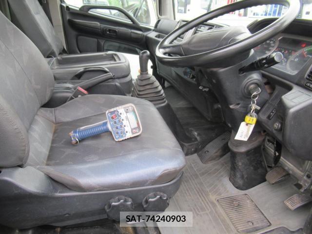 Hino RANGER 2013-08 1366950-19