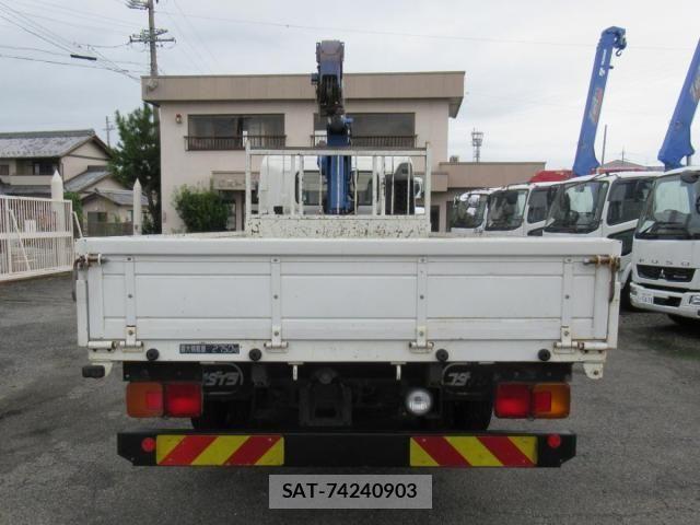 Hino RANGER 2013-08 1366950-4