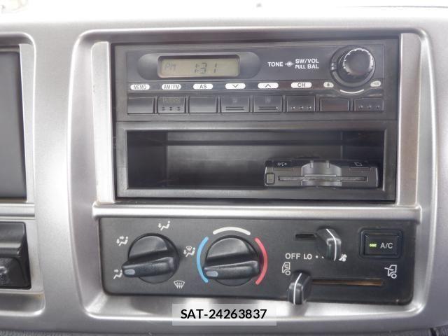 Hino RANGER 2015-03 1027717-27