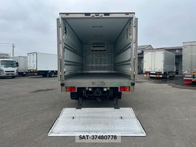 Hino RANGER 2016-08 1116047-10