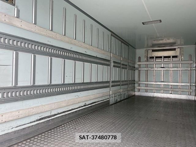 Hino RANGER 2016-08 1116047-13