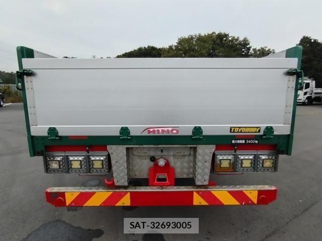 Hino RANGER 2015-04 766602-4
