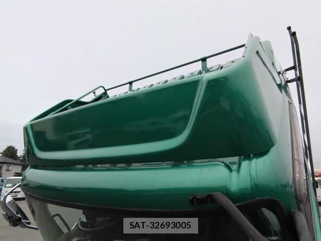 Hino RANGER 2015-04 766602-7