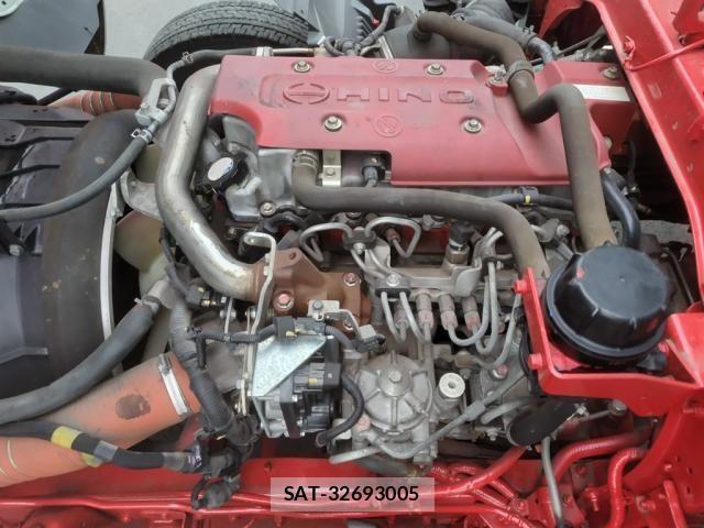 Hino RANGER 2015-04 766602-11