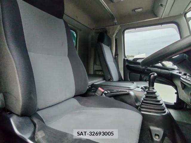 Hino RANGER 2015-04 766602-18