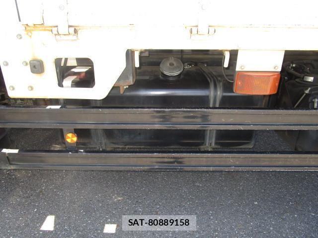 Hino RANGER 2018-11 1218322-25