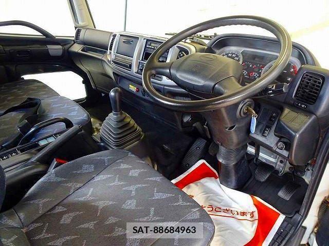 Hino RANGER 2015-11 1184174-4