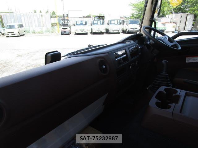 Hino RANGER 2024-11 1027723-17