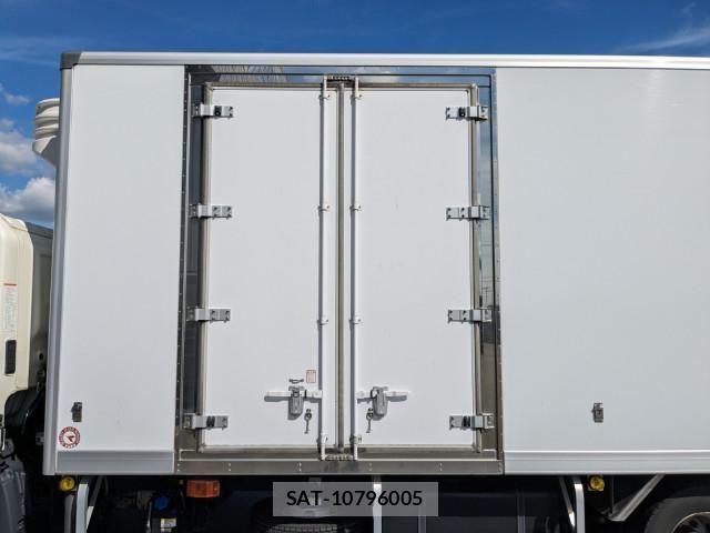 Hino RANGER 2023-01 1745614-11