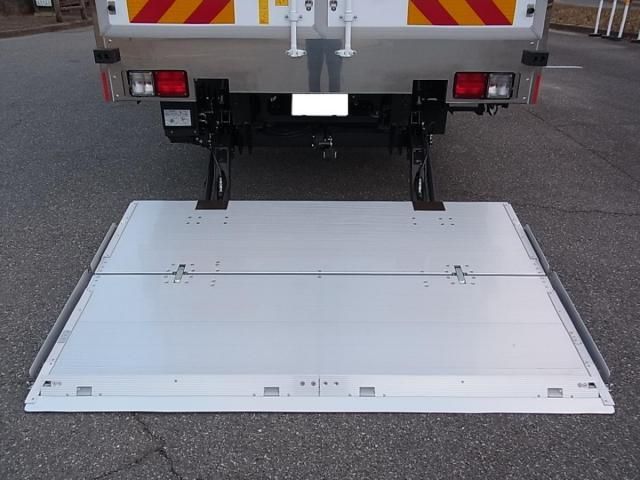 Hino RANGER 2025-06 2018214-14