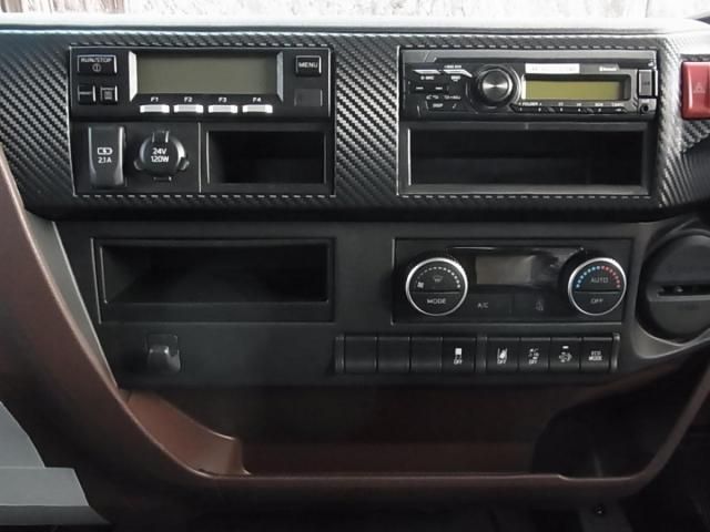 Hino RANGER 2025-06 2018214-24