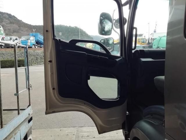 Hino RANGER 2005-03 2317749-28