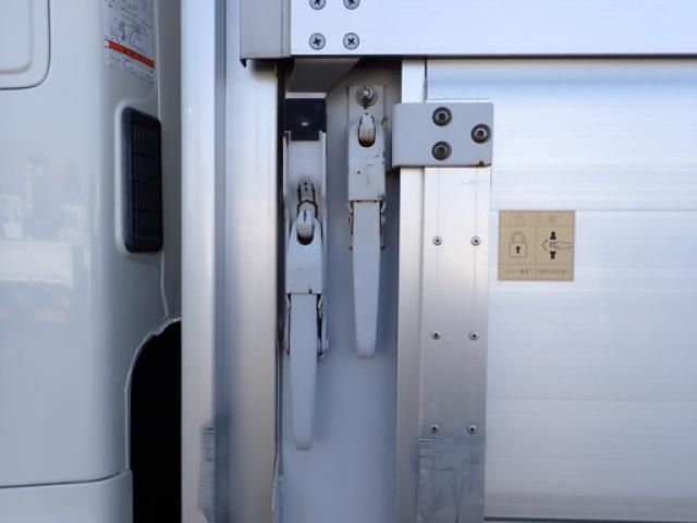 Hino RANGER 2013-02 3000851-13