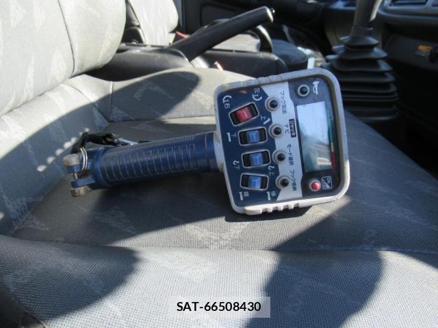 Hino RANGER 2014-09 3067811-28