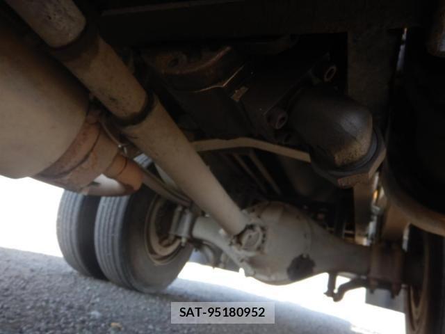 Hino RANGER 2008-09 3067816-23