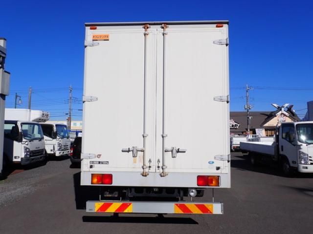 Hino RANGER 2011-11 3356804-5