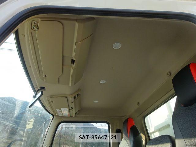 Hino RANGER 2022-03 3384775-18