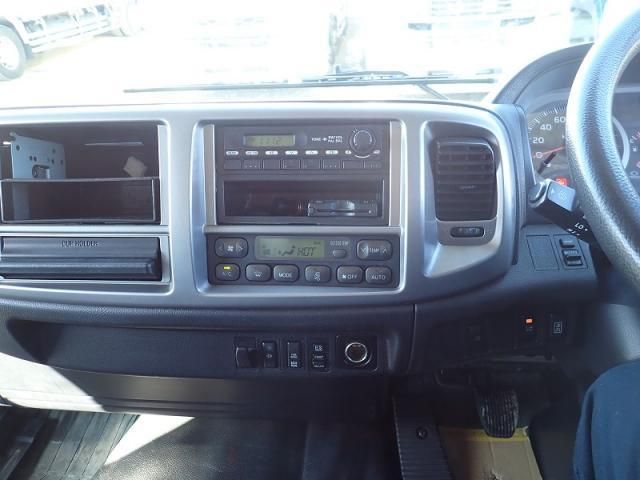 Hino RANGER 2013-04 3356798-16