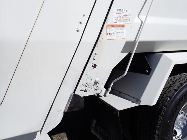 Hino RANGER 2013-04 3356798-25