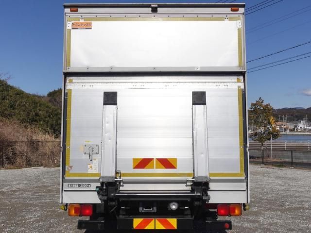 Hino RANGER 2013-01 3681466-3