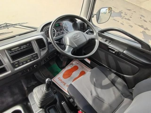 Hino RANGER 2013-03 3758637-23