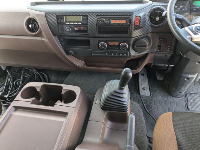 Hino RANGER 2023-02 3758602-22