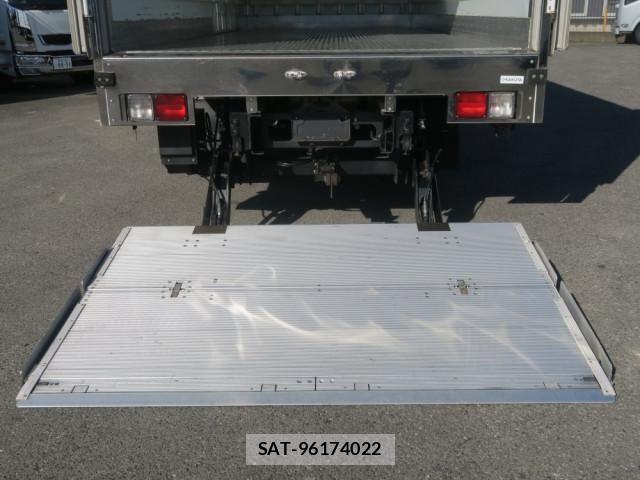 Hino RANGER 2021-05 4111218-9