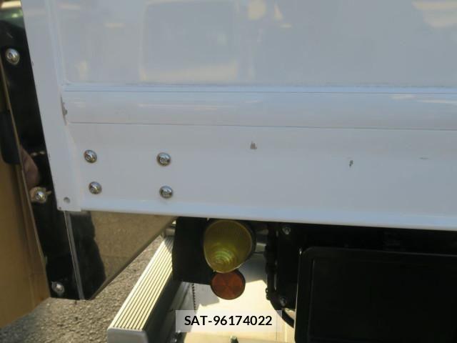 Hino RANGER 2021-05 4111218-17