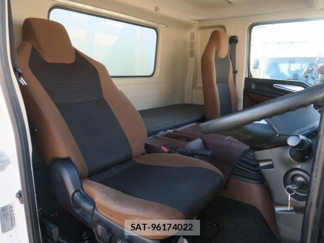 Hino RANGER 2021-05 4111218-26