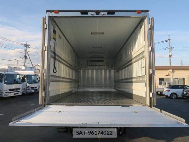 Hino RANGER 2021-05 4111218-8