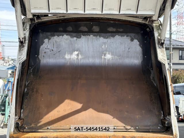 Hino RANGER 2016-04 4140560-18