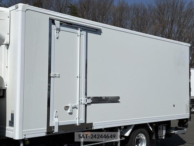 Hino RANGER 2016-05 4372557-9