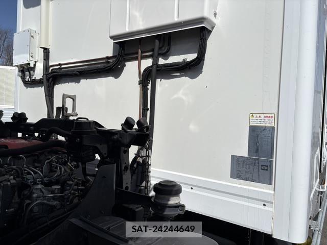 Hino RANGER 2016-05 4372557-13