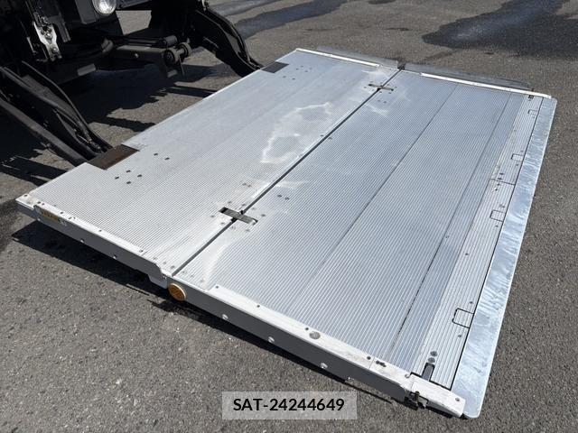 Hino RANGER 2016-05 4372557-18